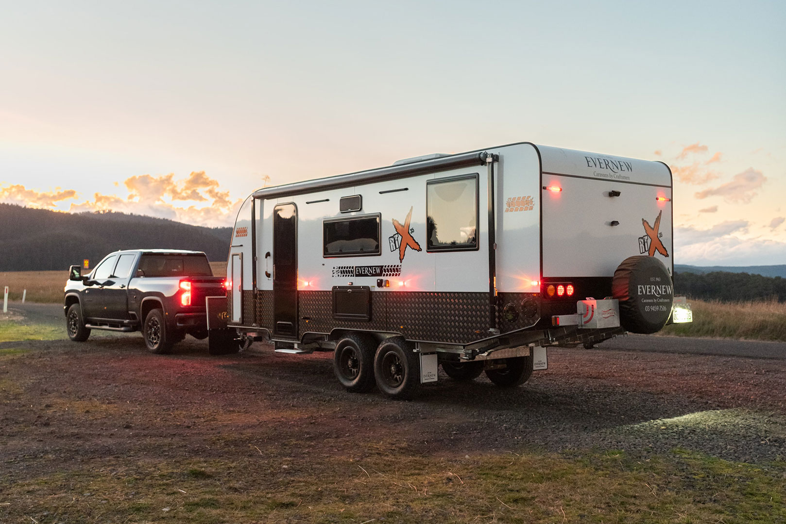 Review:  Caravan World Reviews the Evernew RTX35 a Truely Gas-Less Caravan